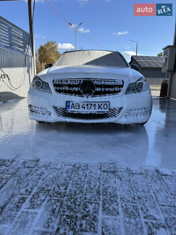 Седан Mercedes-Benz C-Class 2011 в Калинівці
