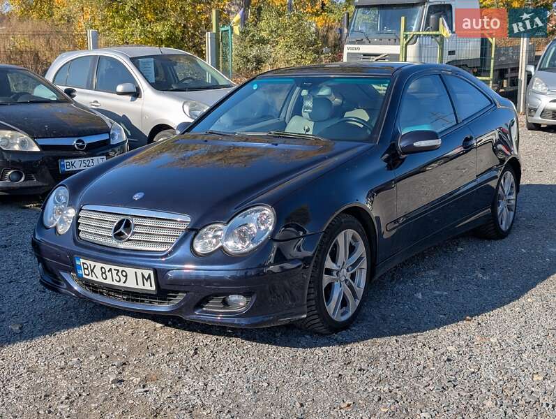 Mercedes-Benz C-Class 2005 Mercedes-Benz C-Class 2005