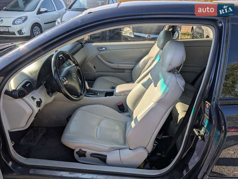 Купе Mercedes-Benz C-Class 2005 в Ровно