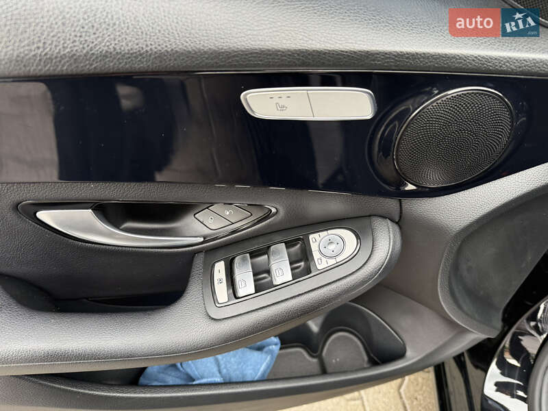 Універсал Mercedes-Benz C-Class 2015 в Ужгороді