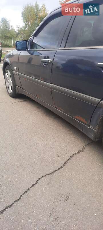 Седан Mercedes-Benz C-Class 1997 в Киеве фото 6 Седан Mercedes-Benz C-Class 1997 в Киеве