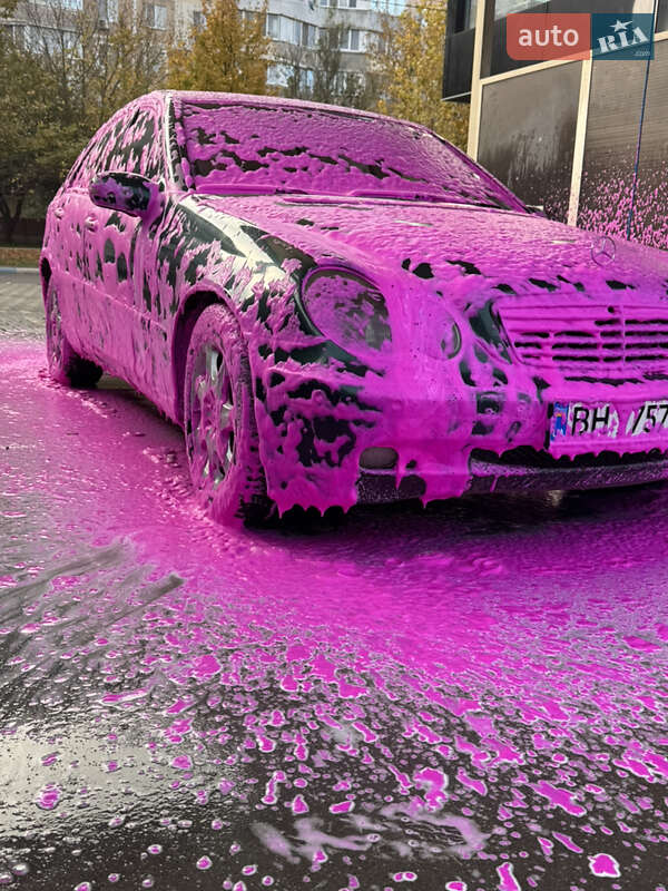 Седан Mercedes-Benz C-Class 2001 в Южному