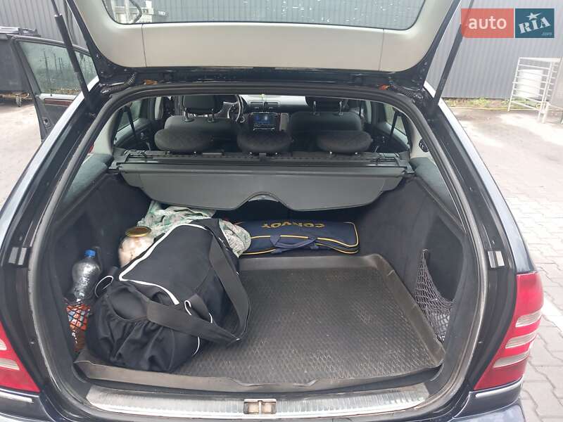 Універсал Mercedes-Benz C-Class 2002 в Луцьку