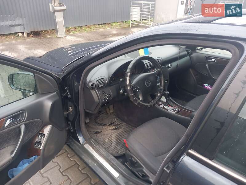 Універсал Mercedes-Benz C-Class 2002 в Луцьку