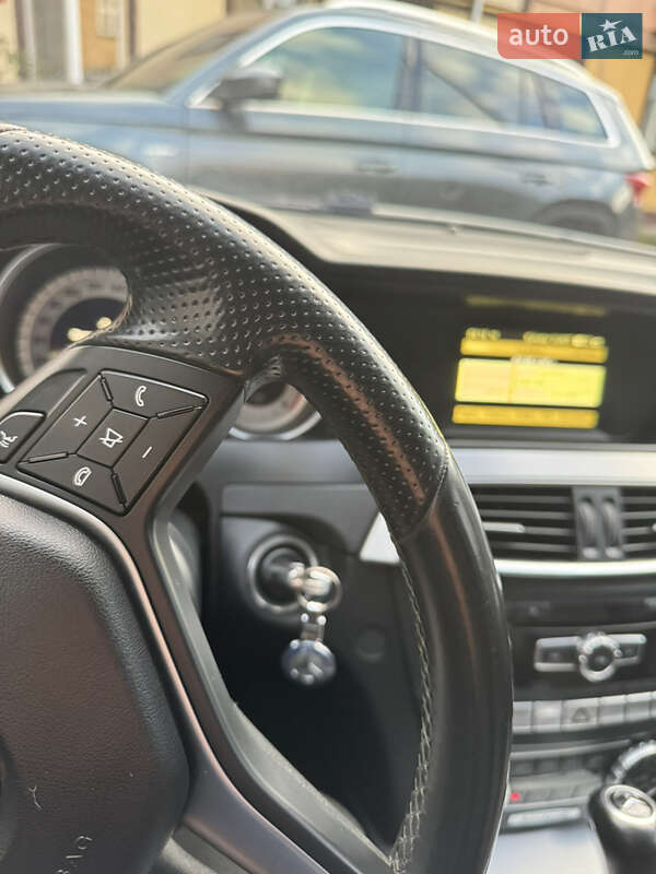 Седан Mercedes-Benz C-Class 2011 в Калинівці
