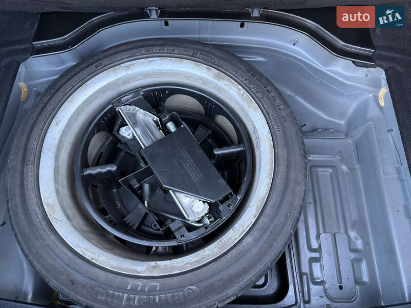 Седан Mercedes-Benz C-Class 2011 в Києві фото 25 Седан Mercedes-Benz C-Class 2011 в Києві