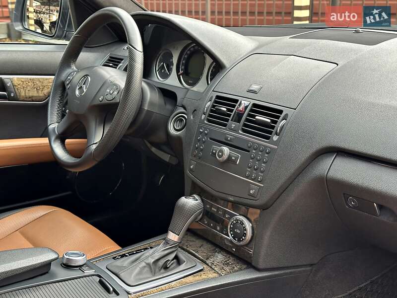 Седан Mercedes-Benz C-Class 2008 в Одесі фото 65 Седан Mercedes-Benz C-Class 2008 в Одесі