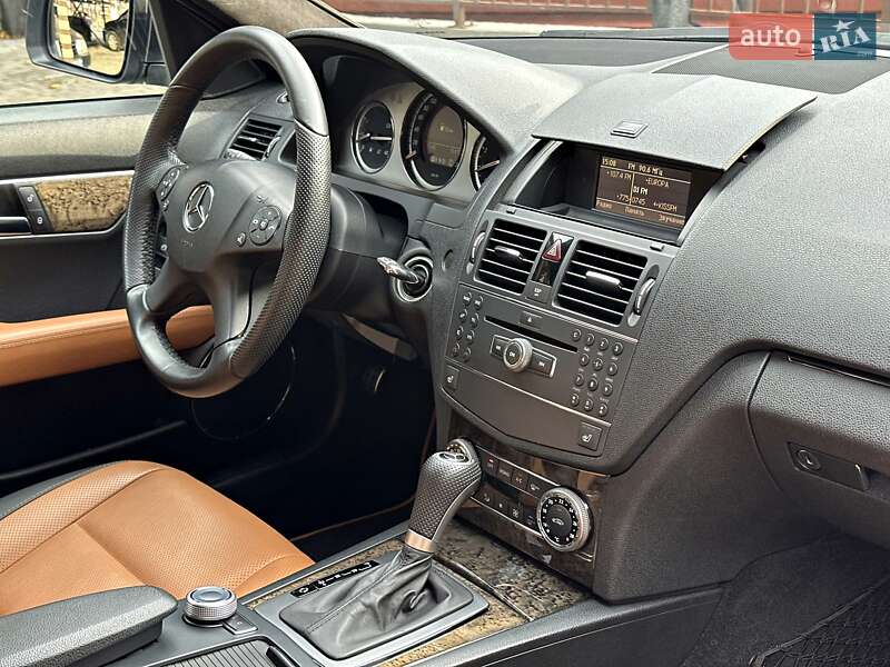 Седан Mercedes-Benz C-Class 2008 в Одесі фото 36 Седан Mercedes-Benz C-Class 2008 в Одесі