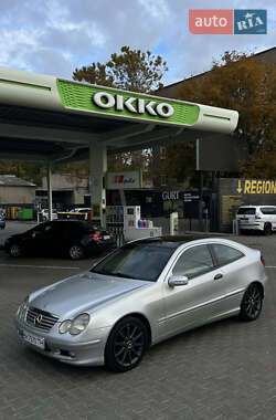 Купе Mercedes-Benz C-Class 2004 в Одессе