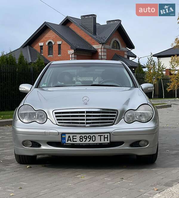 Седан Mercedes-Benz C-Class 2003 в Миколаєві