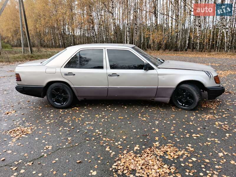 Седан Mercedes-Benz C-Class 1995 в Радомышле фото 10 Седан Mercedes-Benz C-Class 1995 в Радомышле