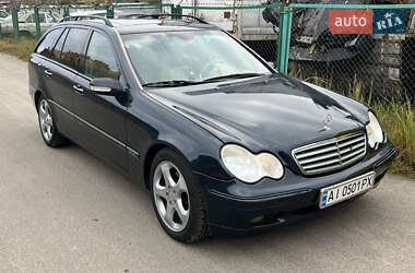 Універсал Mercedes-Benz C-Class 2001 в Києві