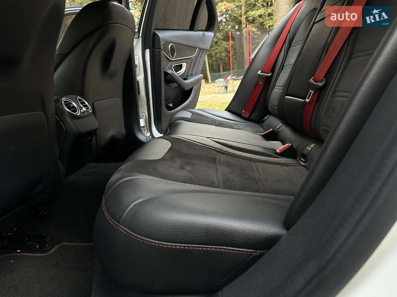 Седан Mercedes-Benz C-Class 2016 в Дрогобыче фото 106 Седан Mercedes-Benz C-Class 2016 в Дрогобыче