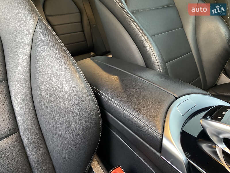 Седан Mercedes-Benz C-Class 2014 в Киеве