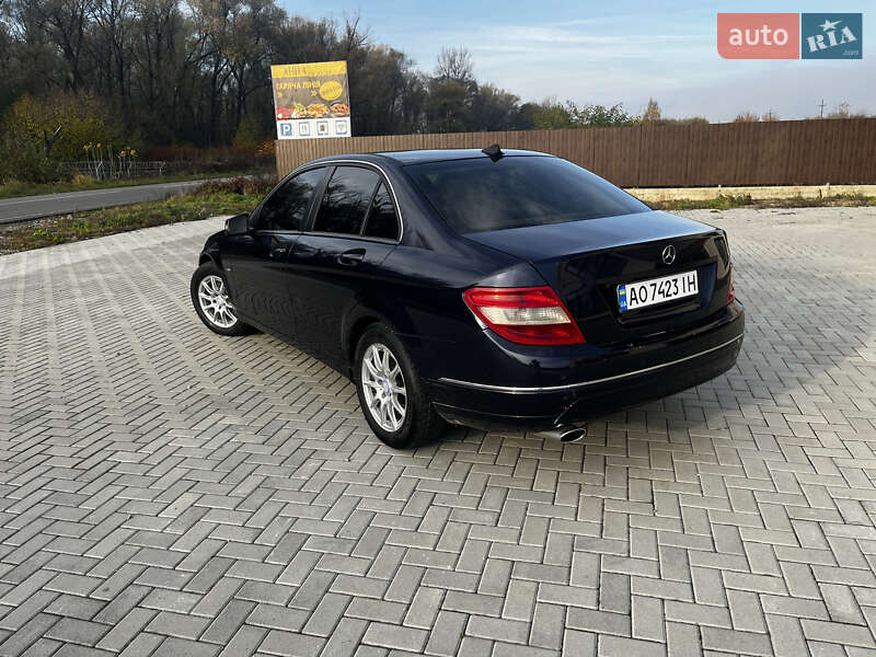 Седан Mercedes-Benz C-Class 2010 в Тячеві