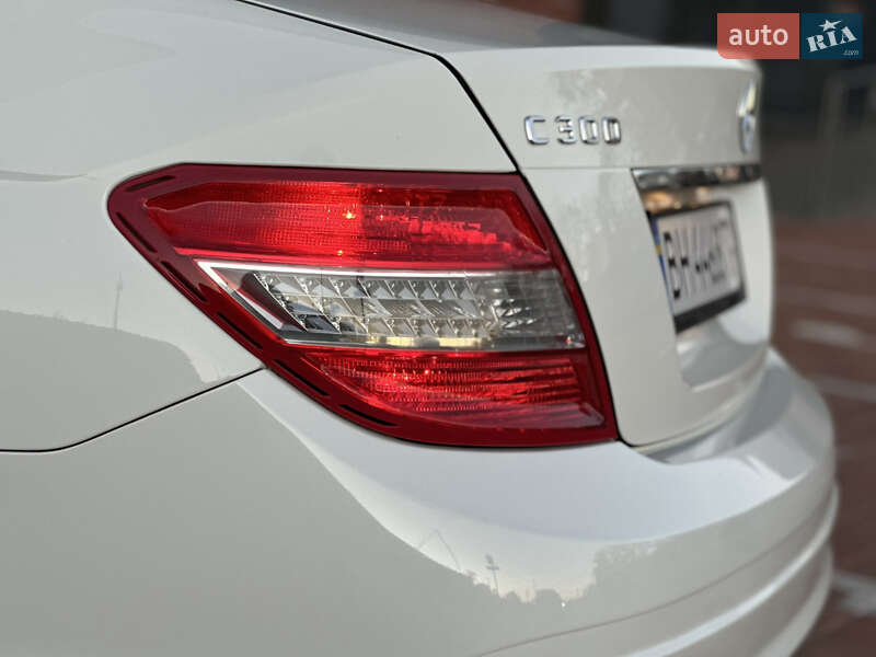 Седан Mercedes-Benz C-Class 2008 в Одесі фото 22 Седан Mercedes-Benz C-Class 2008 в Одесі