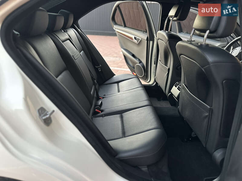 Седан Mercedes-Benz C-Class 2008 в Одесі фото 32 Седан Mercedes-Benz C-Class 2008 в Одесі