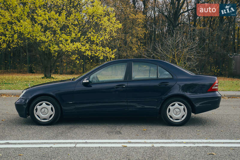 Седан Mercedes-Benz C-Class 2003 в Харкові фото 3 Седан Mercedes-Benz C-Class 2003 в Харкові