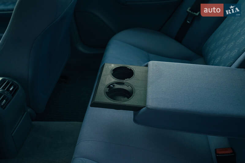 Седан Mercedes-Benz C-Class 2003 в Харкові фото 32 Седан Mercedes-Benz C-Class 2003 в Харкові