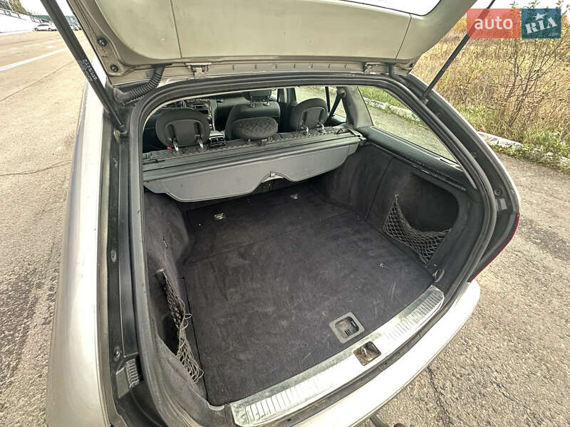 Універсал Mercedes-Benz C-Class 2002 в Рівному