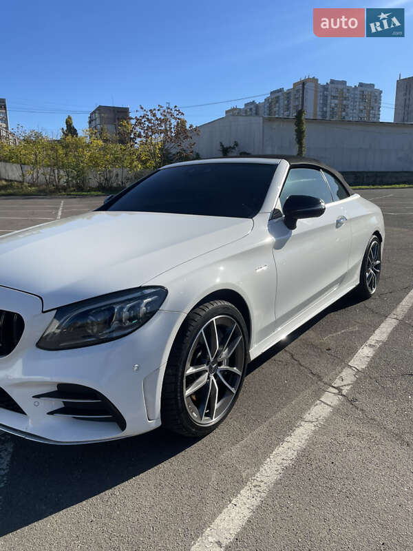 Кабриолет Mercedes-Benz C-Class 2018 в Одессе фото 22 Кабриолет Mercedes-Benz C-Class 2018 в Одессе