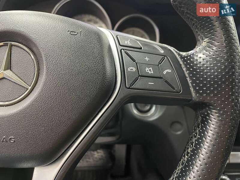 Універсал Mercedes-Benz C-Class 2013 в Києві