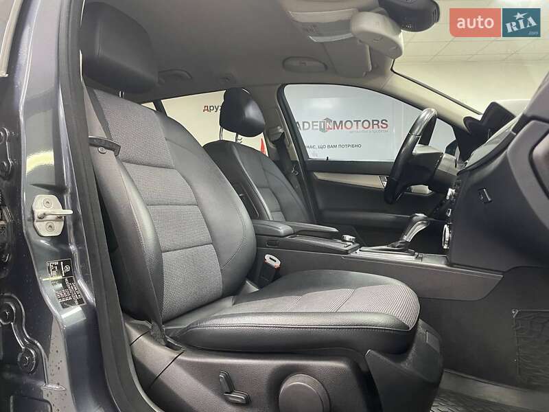 Універсал Mercedes-Benz C-Class 2013 в Києві