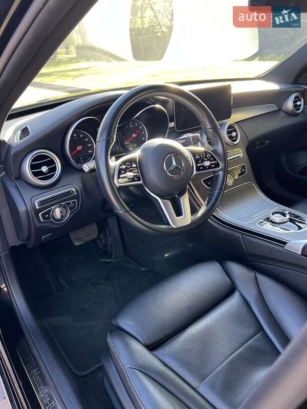 Седан Mercedes-Benz C-Class 2019 в Киеве фото 39 Седан Mercedes-Benz C-Class 2019 в Киеве