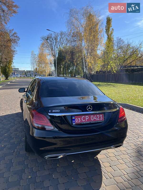 Седан Mercedes-Benz C-Class 2019 в Киеве фото 69 Седан Mercedes-Benz C-Class 2019 в Киеве