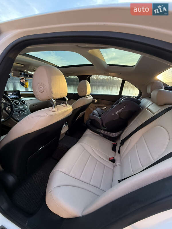 Седан Mercedes-Benz C-Class 2016 в Кропивницькому