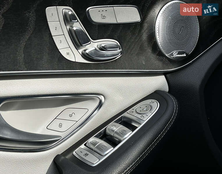 Седан Mercedes-Benz C-Class 2015 в Миколаєві