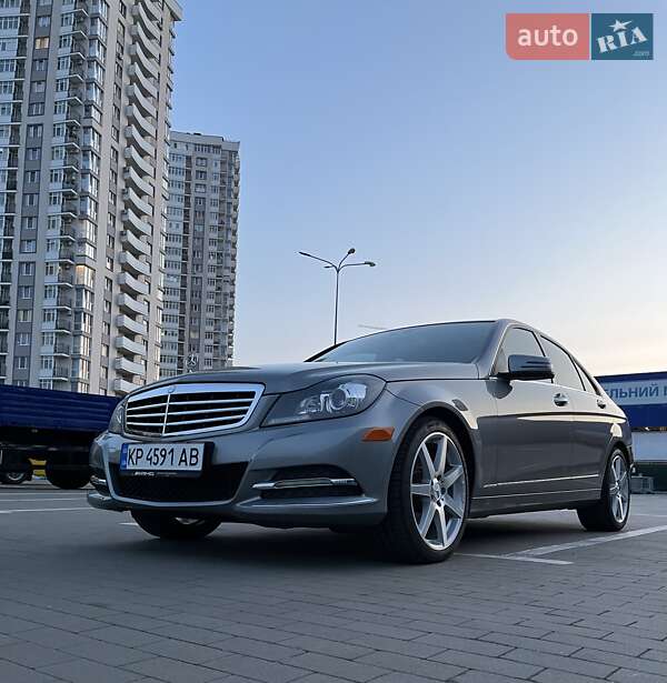 Mercedes-Benz C-Class 2013