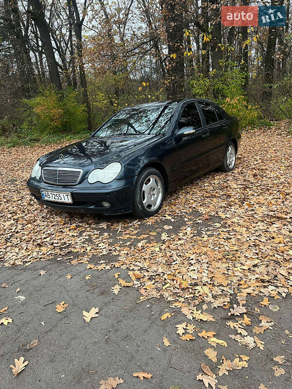 Седан Mercedes-Benz C-Class 2002 в Житомире