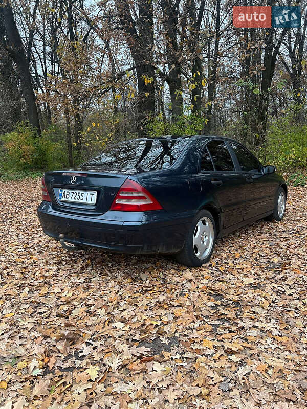 Седан Mercedes-Benz C-Class 2002 в Житомире