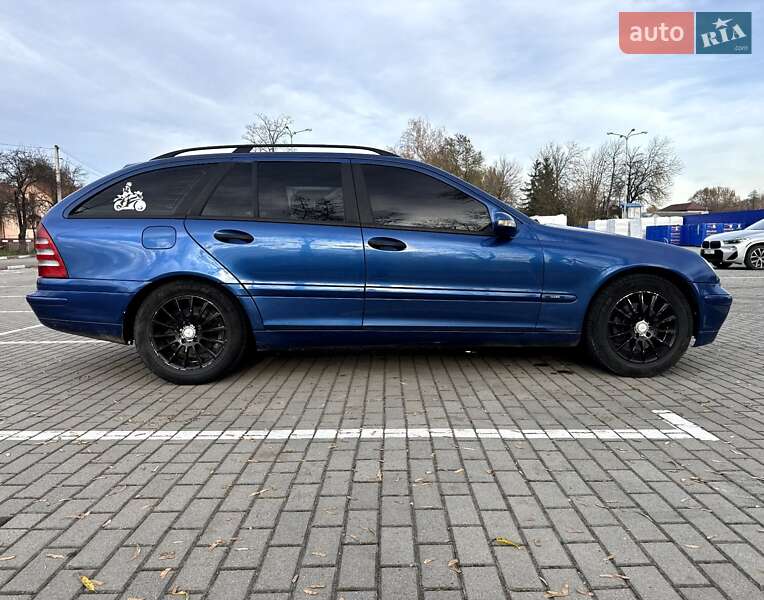Универсал Mercedes-Benz C-Class 2003 в Коломые