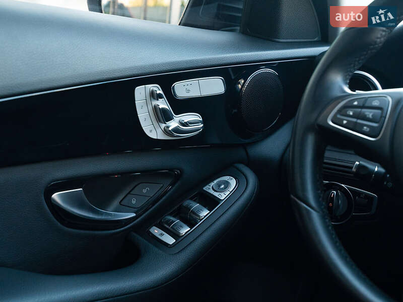 Седан Mercedes-Benz C-Class 2016 в Одессе фото 23 Седан Mercedes-Benz C-Class 2016 в Одессе
