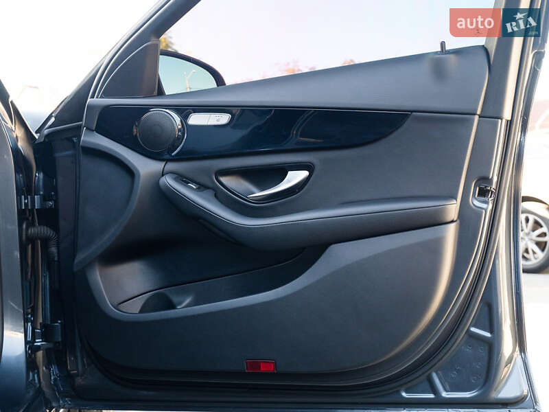 Седан Mercedes-Benz C-Class 2016 в Одессе фото 30 Седан Mercedes-Benz C-Class 2016 в Одессе