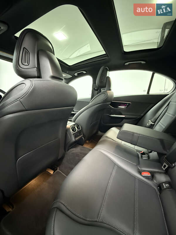 Седан Mercedes-Benz C-Class 2024 в Одесі фото 34 Седан Mercedes-Benz C-Class 2024 в Одесі