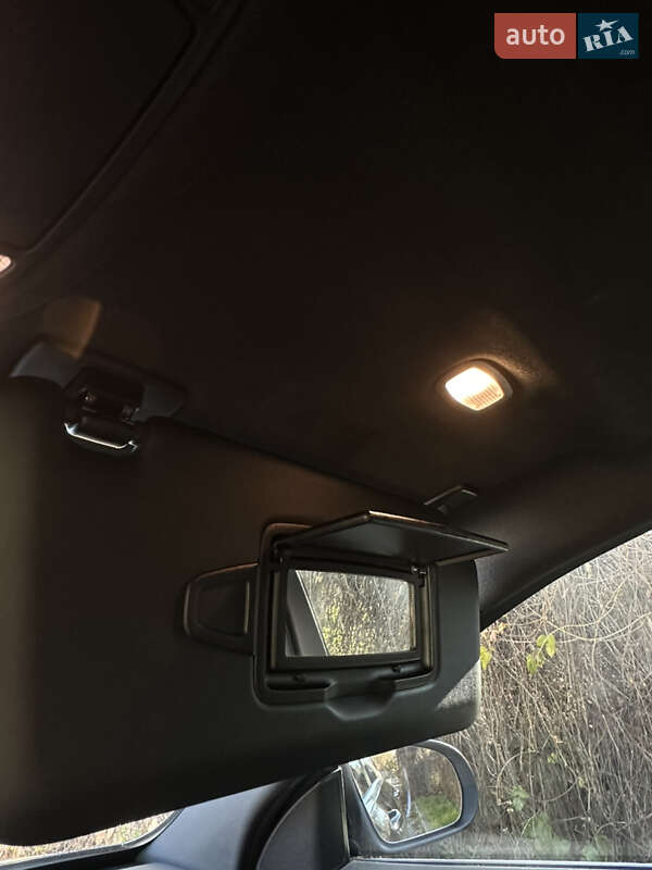 Седан Mercedes-Benz C-Class 2017 в Вишневом