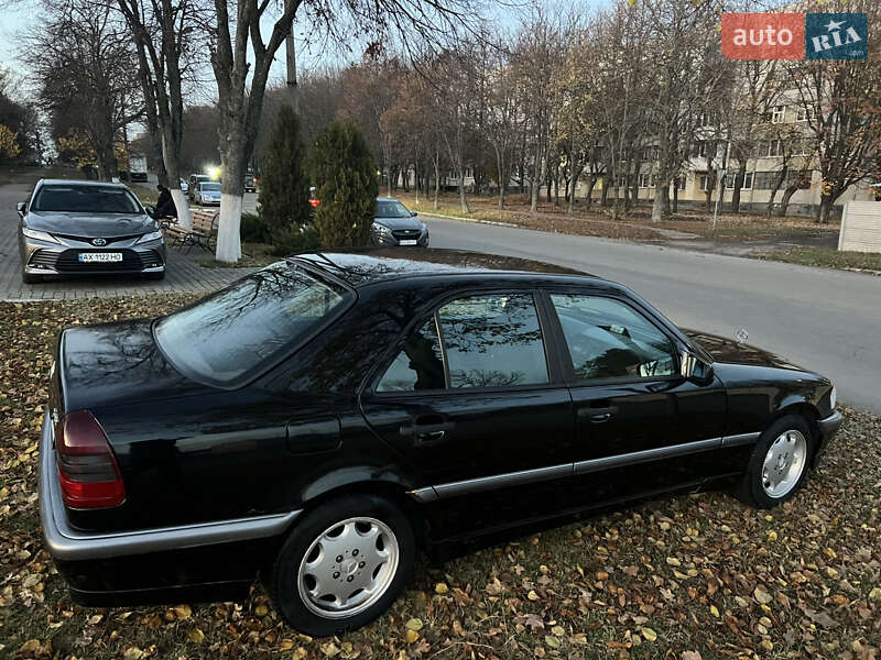 Седан Mercedes-Benz C-Class 1997 в Лозовій