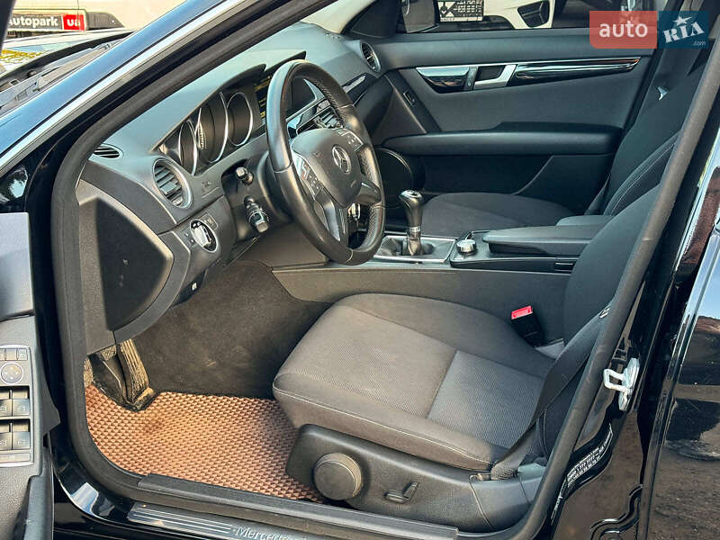 Универсал Mercedes-Benz C-Class 2012 в Одессе фото 14 Универсал Mercedes-Benz C-Class 2012 в Одессе