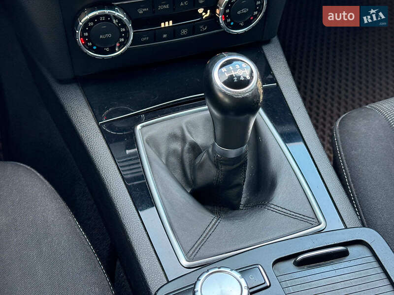Универсал Mercedes-Benz C-Class 2012 в Одессе фото 29 Универсал Mercedes-Benz C-Class 2012 в Одессе