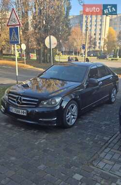 Седан Mercedes-Benz C-Class 2014 в Луцке
