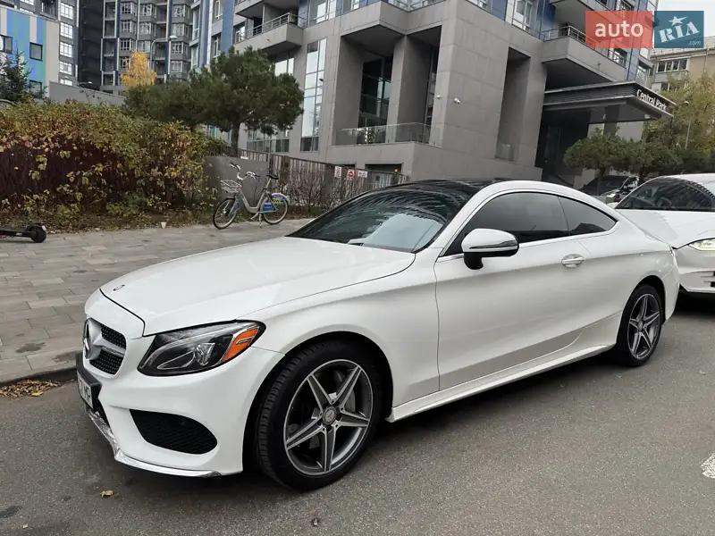 Mercedes-Benz C-Class 2017 VIN WDDWJ4KB6HF368159 фото оголошення 4 з 55