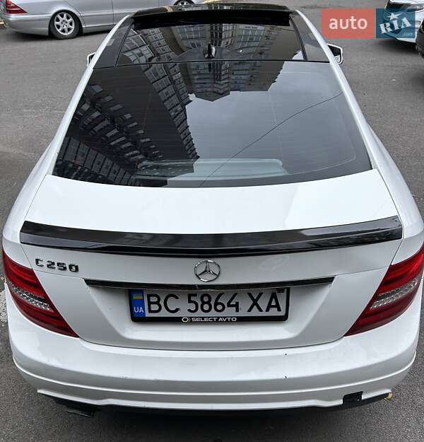 Купе Mercedes-Benz C-Class 2012 в Дніпрі