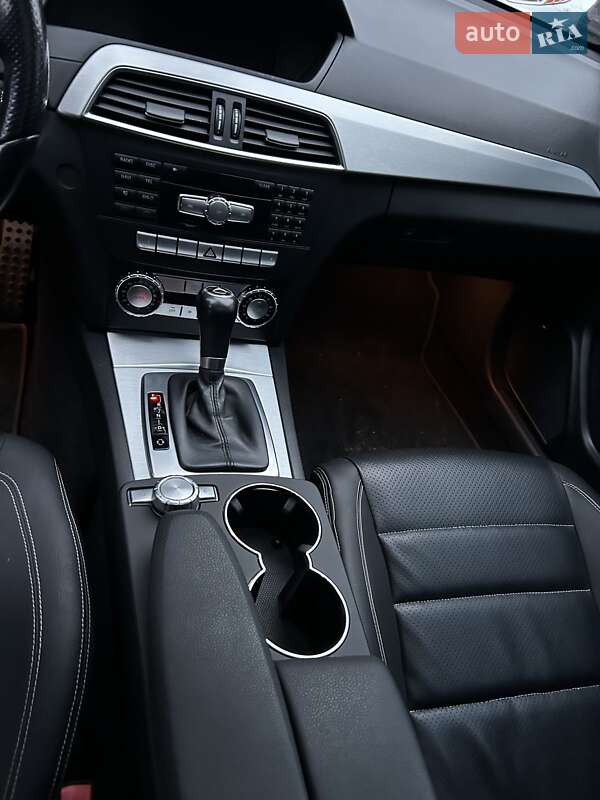 Купе Mercedes-Benz C-Class 2012 в Дніпрі