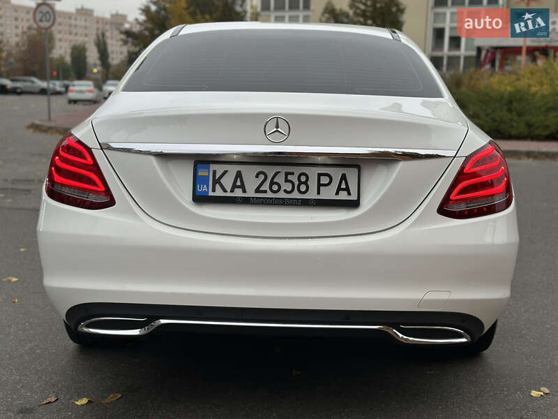 Седан Mercedes-Benz C-Class 2017 в Києві