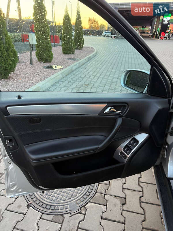 Седан Mercedes-Benz C-Class 2005 в Луцке фото 10 Седан Mercedes-Benz C-Class 2005 в Луцке