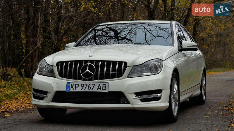 Седан Mercedes-Benz C-Class 2011 в Запорожье