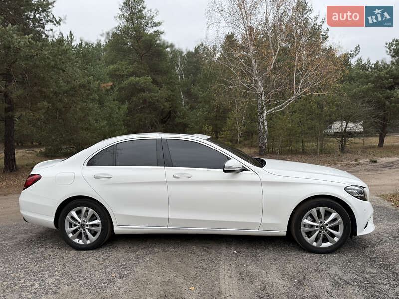 Седан Mercedes-Benz C-Class 2018 в Киеве фото 4 Седан Mercedes-Benz C-Class 2018 в Киеве